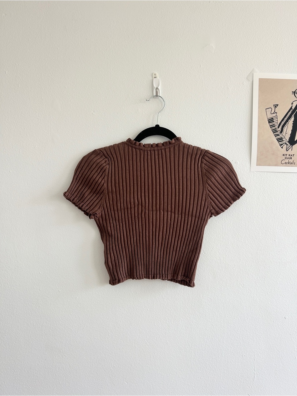 Cotton Candy Brown Ribbed Ruffle-Trim V-Neck Crop Top - Picture 2 of 3